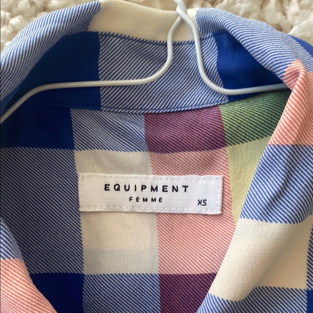 Equipment Blue and Pink Fitted Button Down Blouse BBB - Picture 4 of 7
